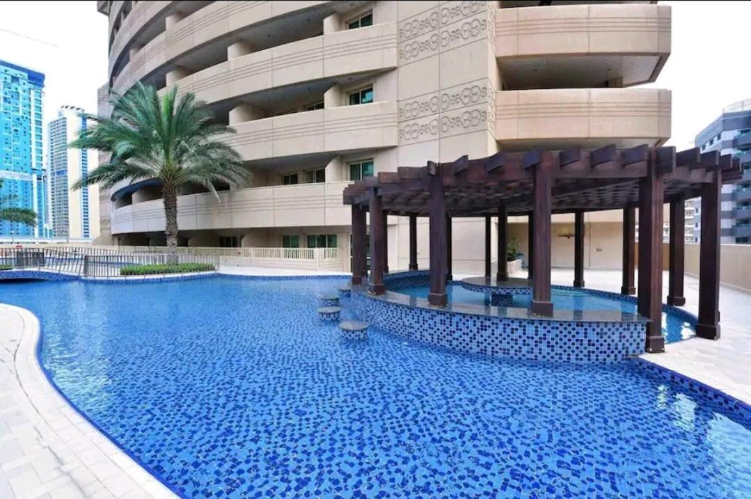 Dream Marina Inn, Heart Of Marina Дубай Экстерьер фото
